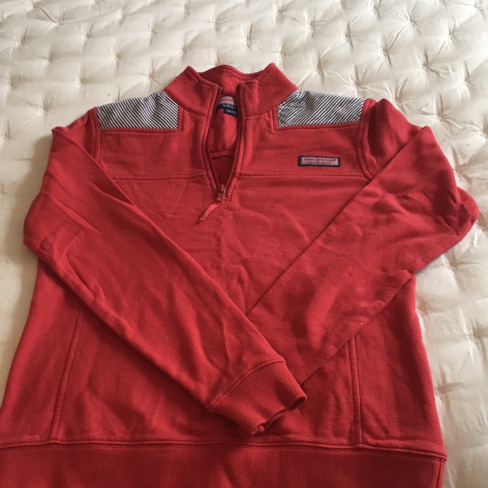 Vineyard vines sweatshirt